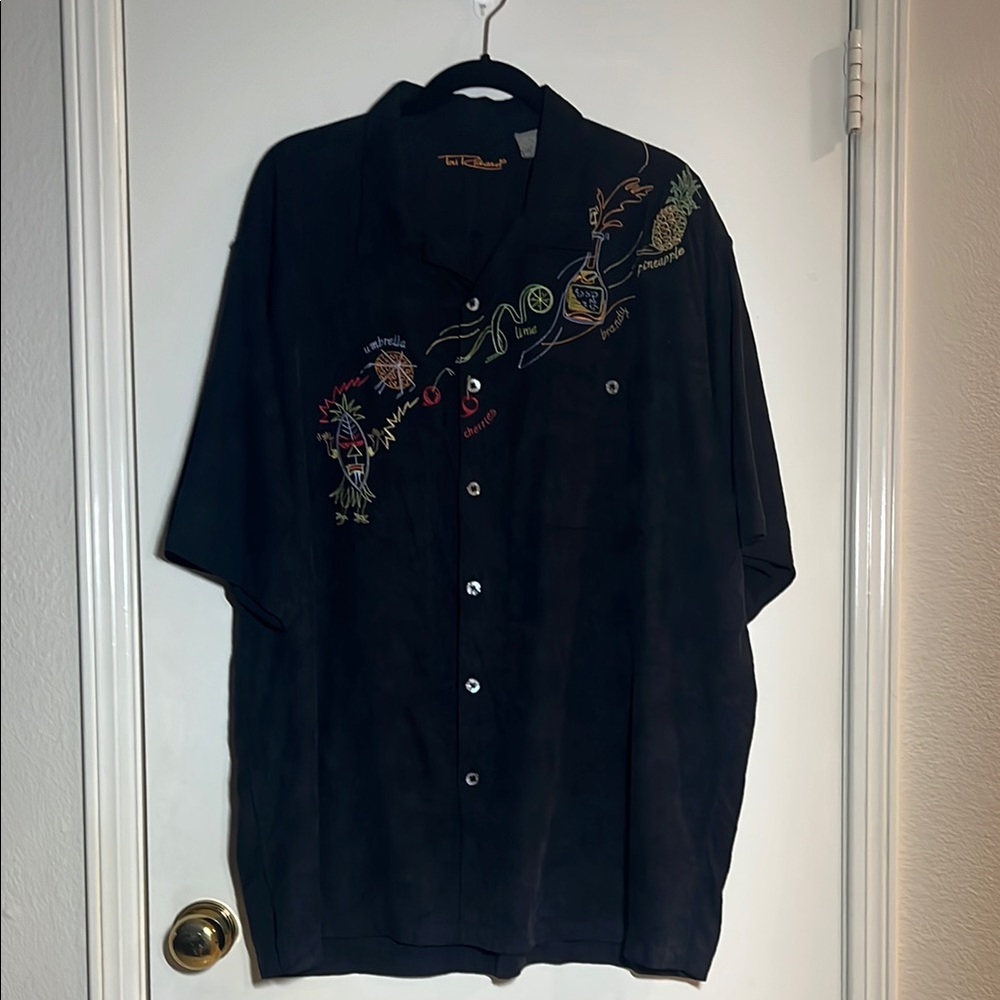 Tori Richard Men’s 100% Silk Short Sleeve Shirt Embroidered. Hawaiian Shirt